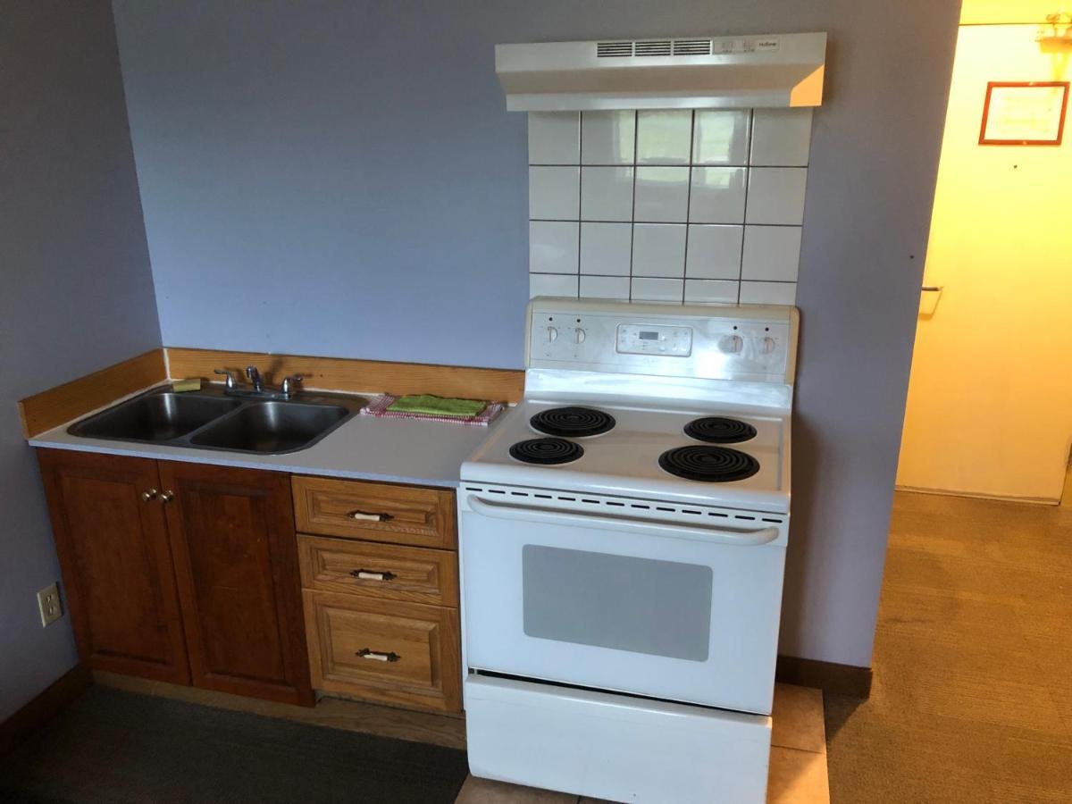 Econo Lodge Inn & Suites Innisfail Zewnętrze zdjęcie
