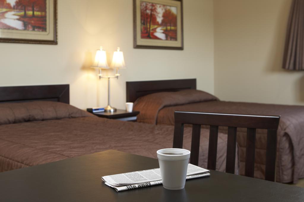 Econo Lodge Inn & Suites Innisfail Zewnętrze zdjęcie