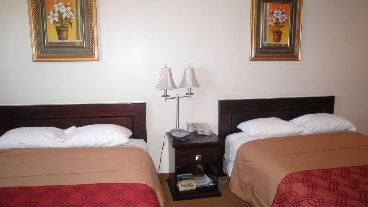 Econo Lodge Inn & Suites Innisfail Zewnętrze zdjęcie