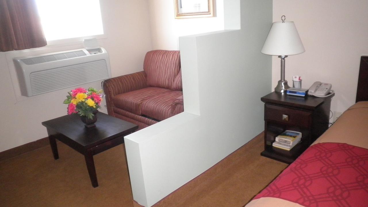 Econo Lodge Inn & Suites Innisfail Zewnętrze zdjęcie