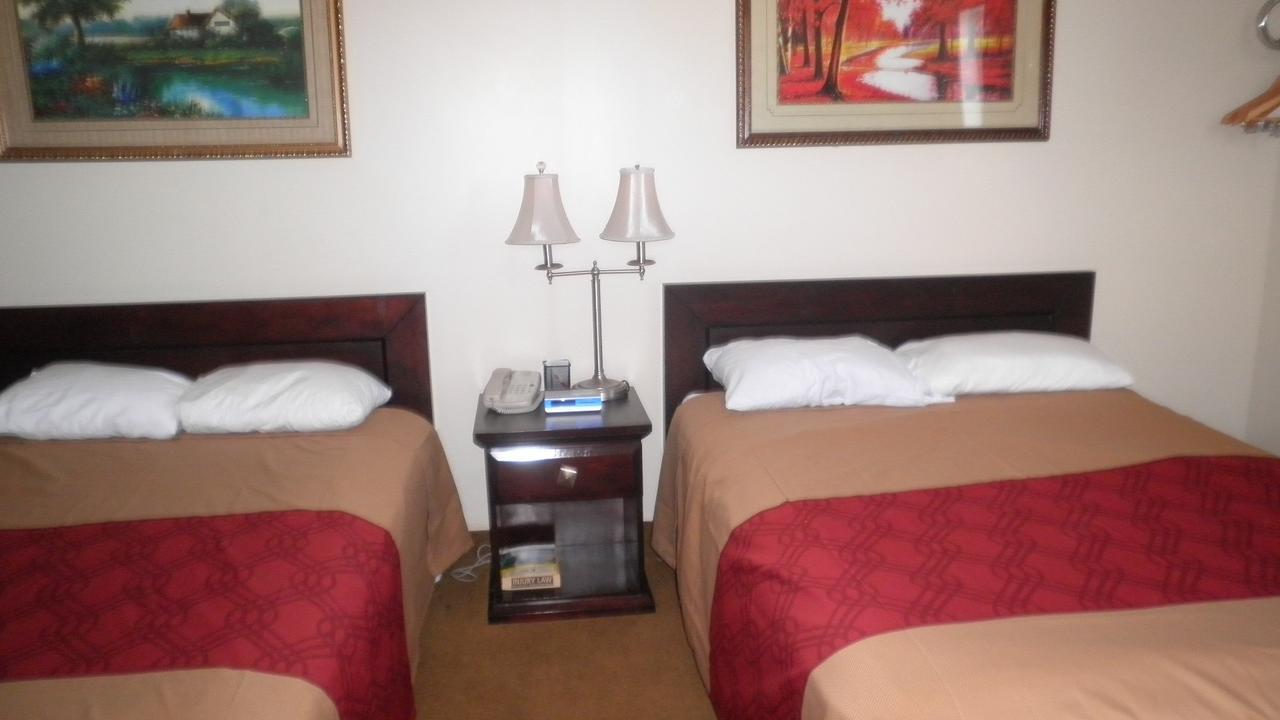 Econo Lodge Inn & Suites Innisfail Zewnętrze zdjęcie